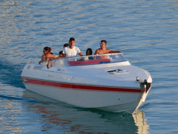 Quanto custa manter um barco para 4 pessoas e quais os gastos anuais?